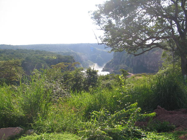 Rio Kwanza onde vai ficar o reservatório de Laúca
